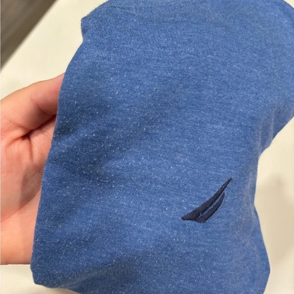 Boys Nautica blue T-shirt - Picture 4 of 4